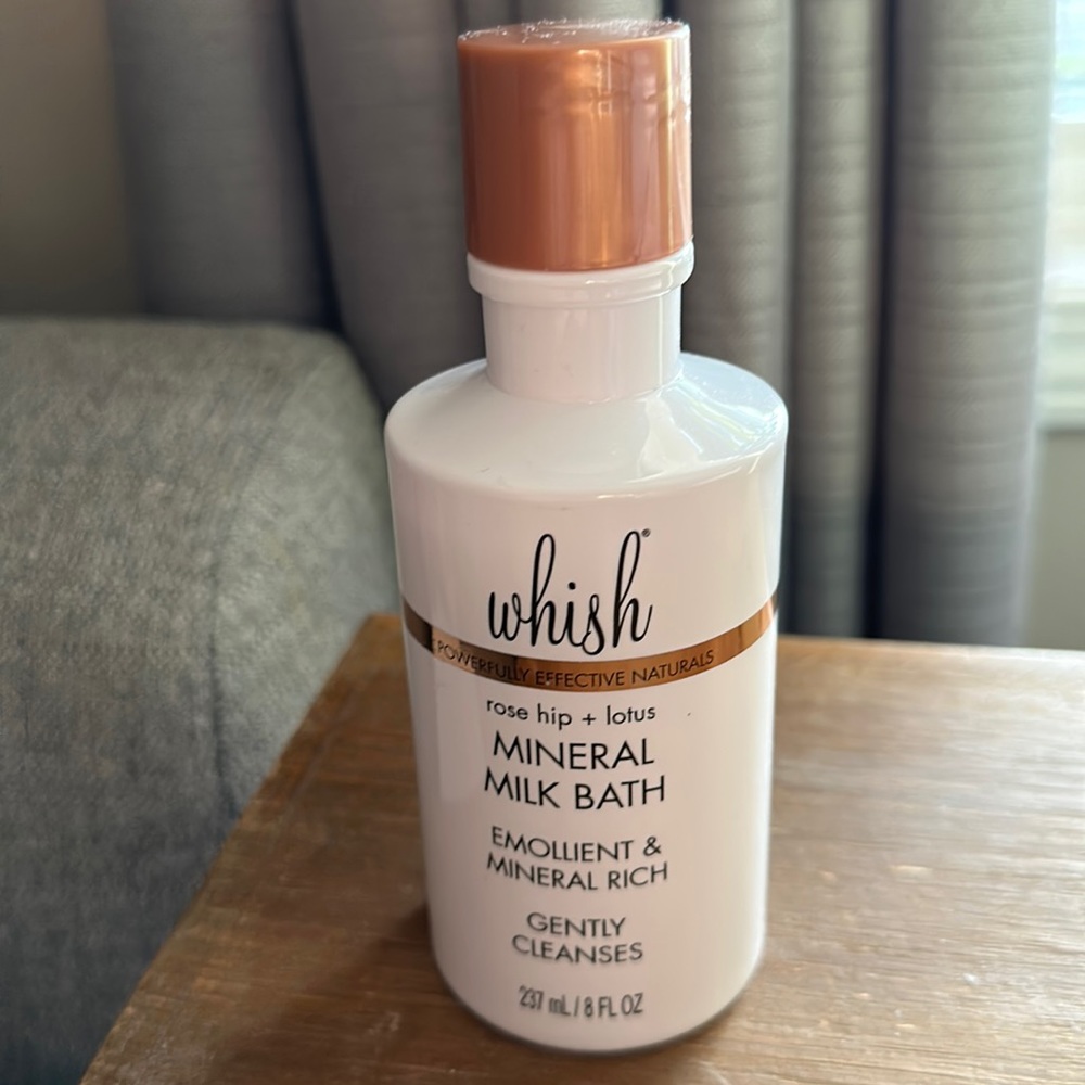 whish Rose Hip + Lotus Mineral Milk Bath